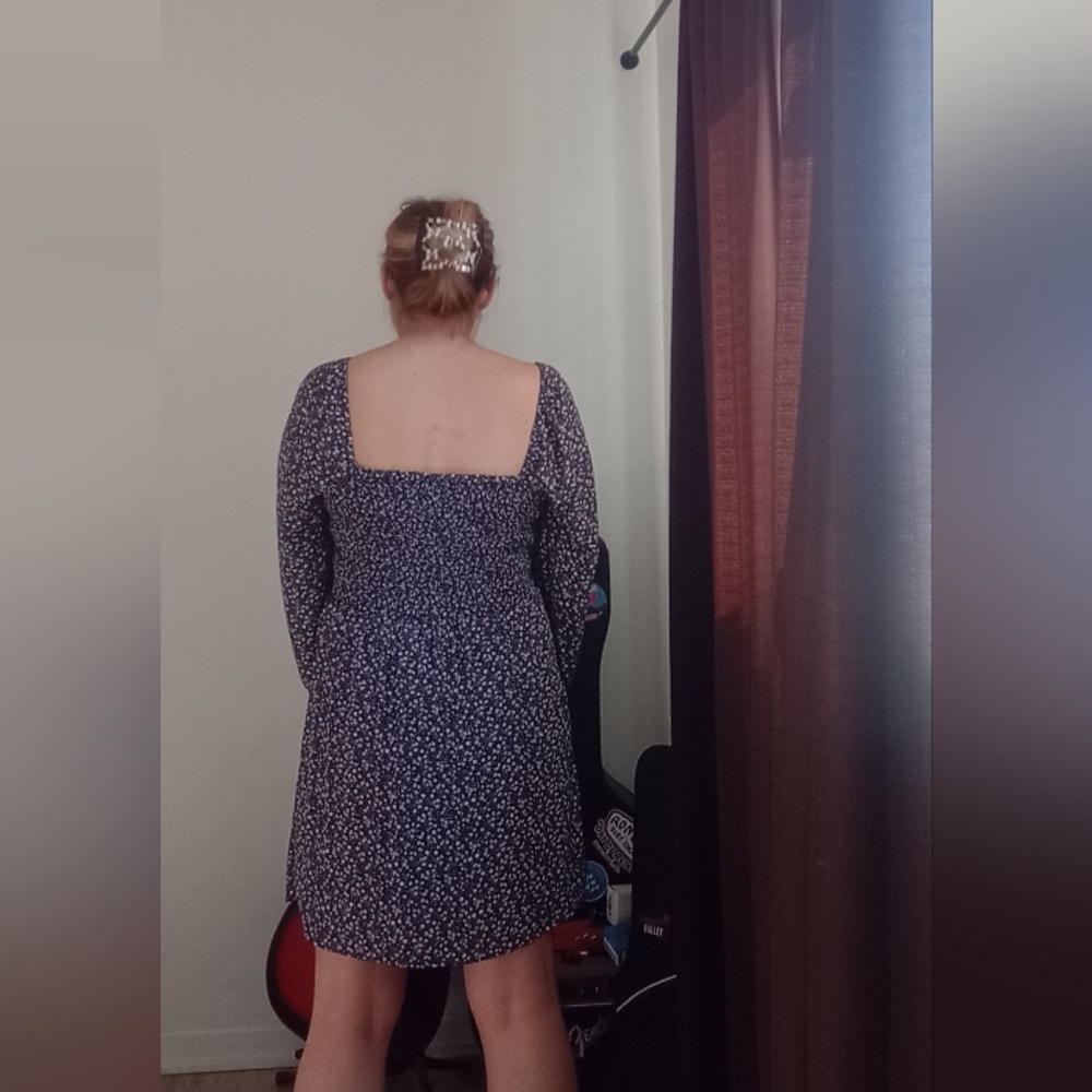 Floral Long Sleeve Dress (3 Seasons) - Picture 4 of 6